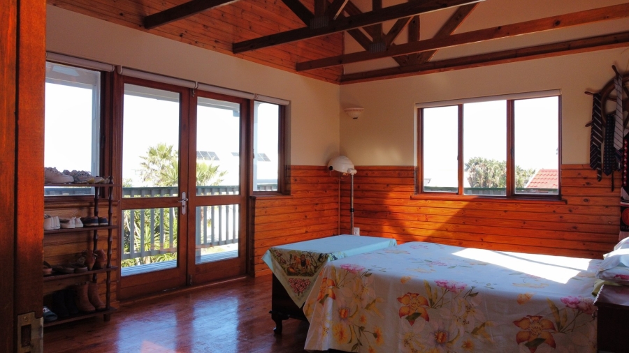5 Bedroom Property for Sale in Hersham Western Cape